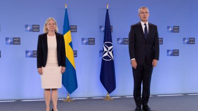 Sveriges statsminister Magdalena Andersson och Nato-chefen Jens Stoltenberg.